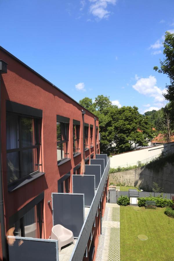 Arbio I Urbanstay Serviced Studios & Apartments Грац Екстериор снимка